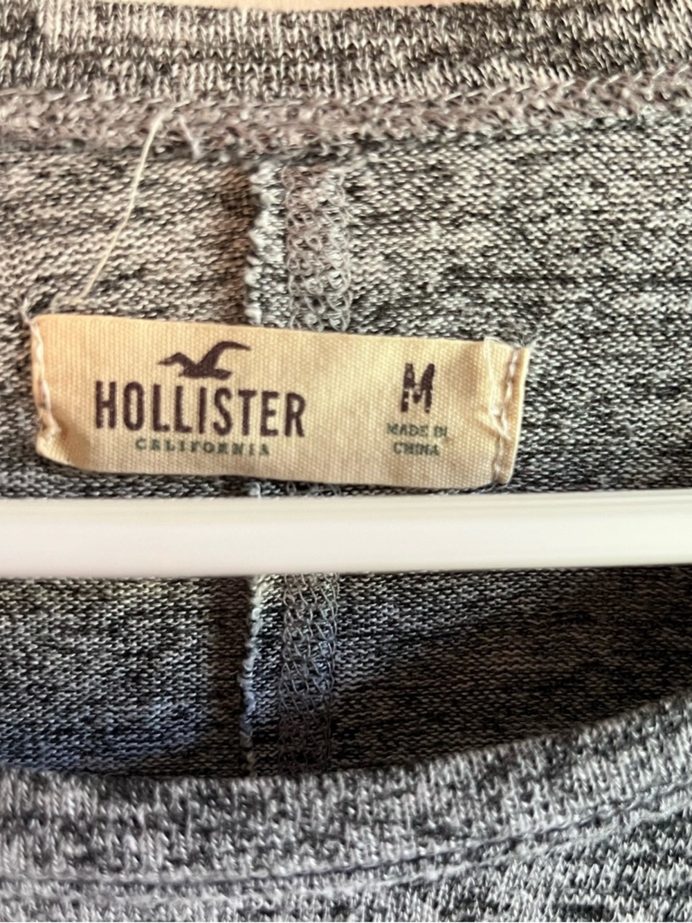Vintage Hollister Marled Grey Long-Sleeve Scoop Neck Tee - Picture 4 of 7